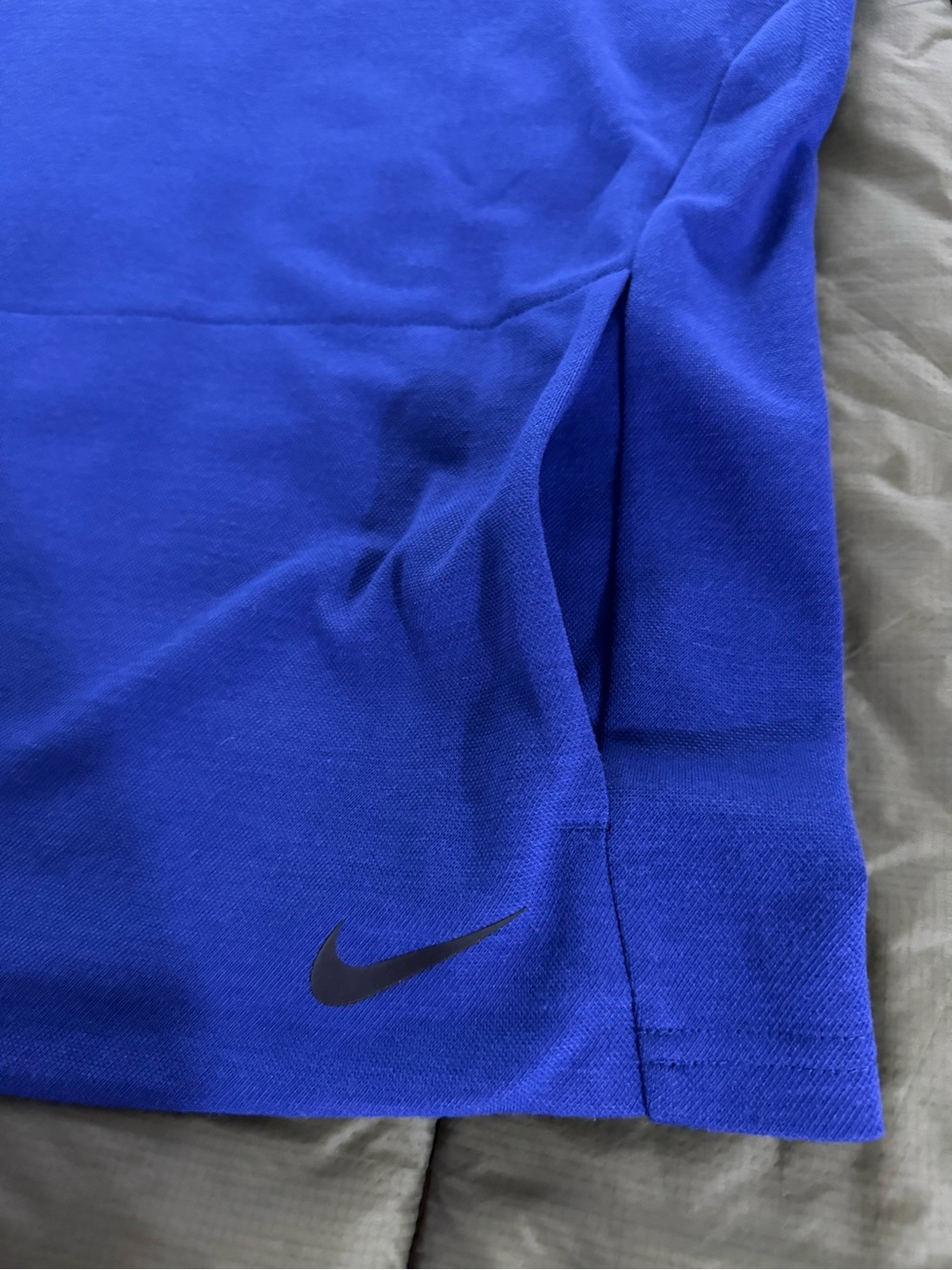 Nike Yoga Men’s Royal Blue Dri-FIT Short Sleeve Hoodie - Picture 2 of 11